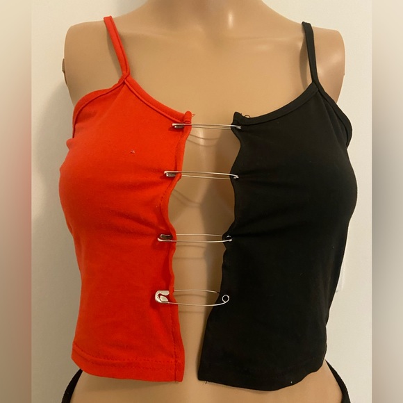 SHEIN US 6 crop top - Picture 3 of 3